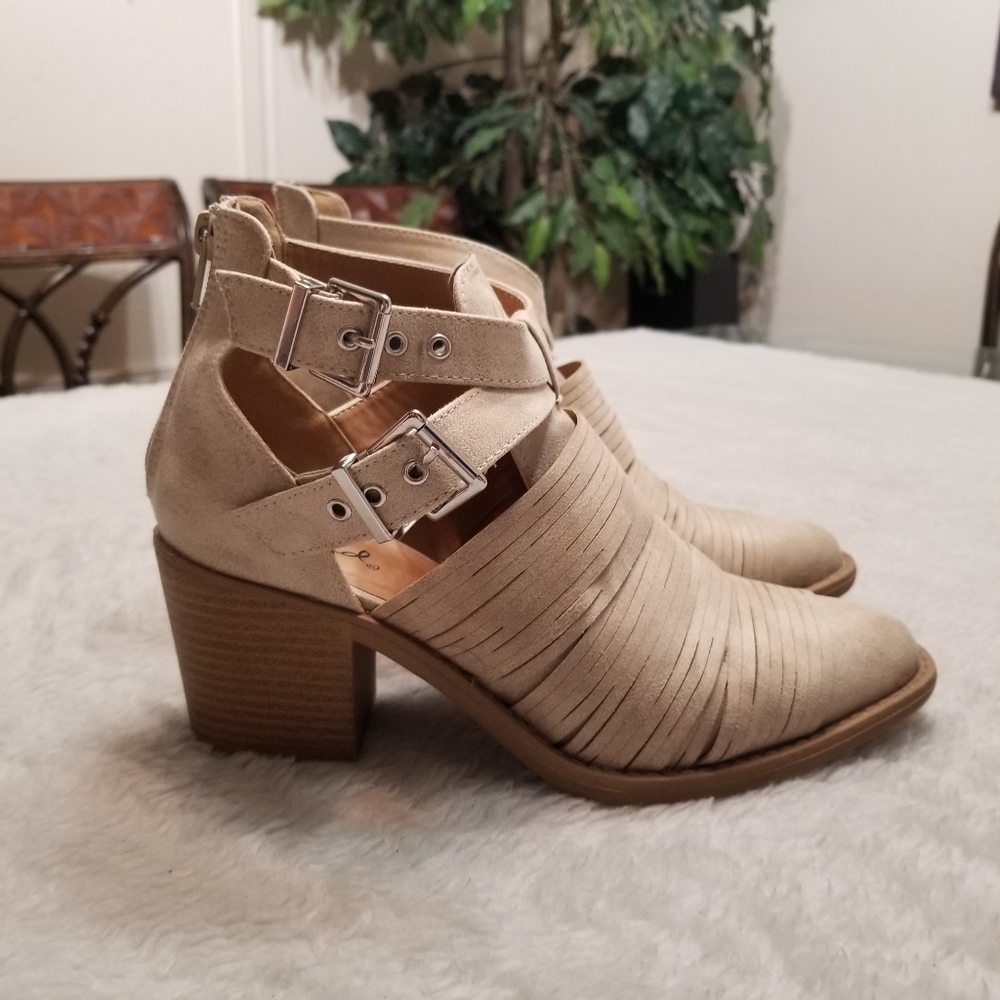 Qupid Women Tobin- Fashion Shoes Ankle Boots